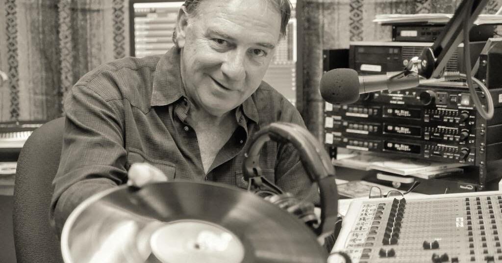 Area community stations bring vinyl back to airwaves | Local Features ...