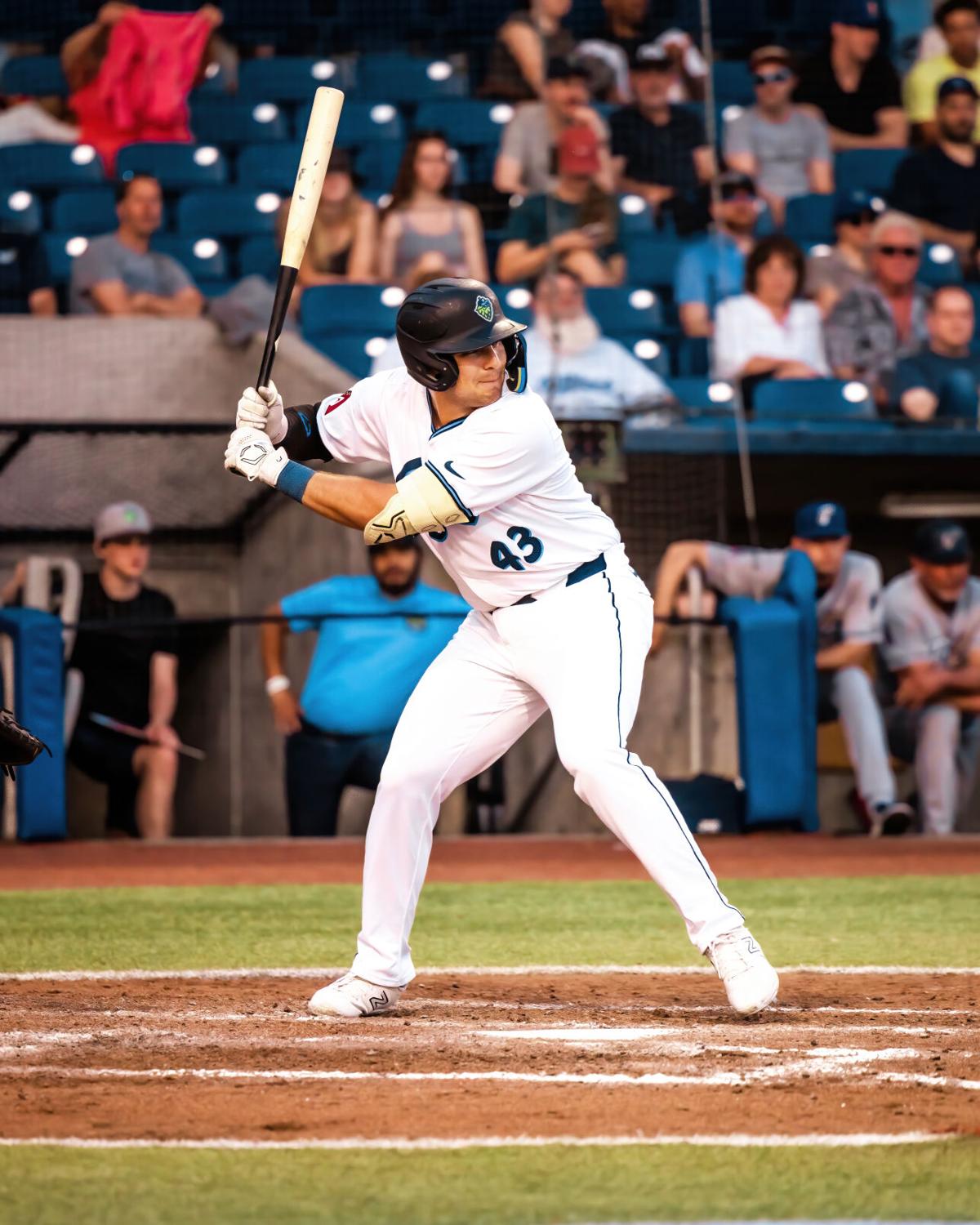 Baseball's 'Pudge' Rodriguez to visit El Paso