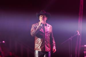 Poll: Tejano star Bobby Pulido poised to flip South Texas seat in battle for border voters