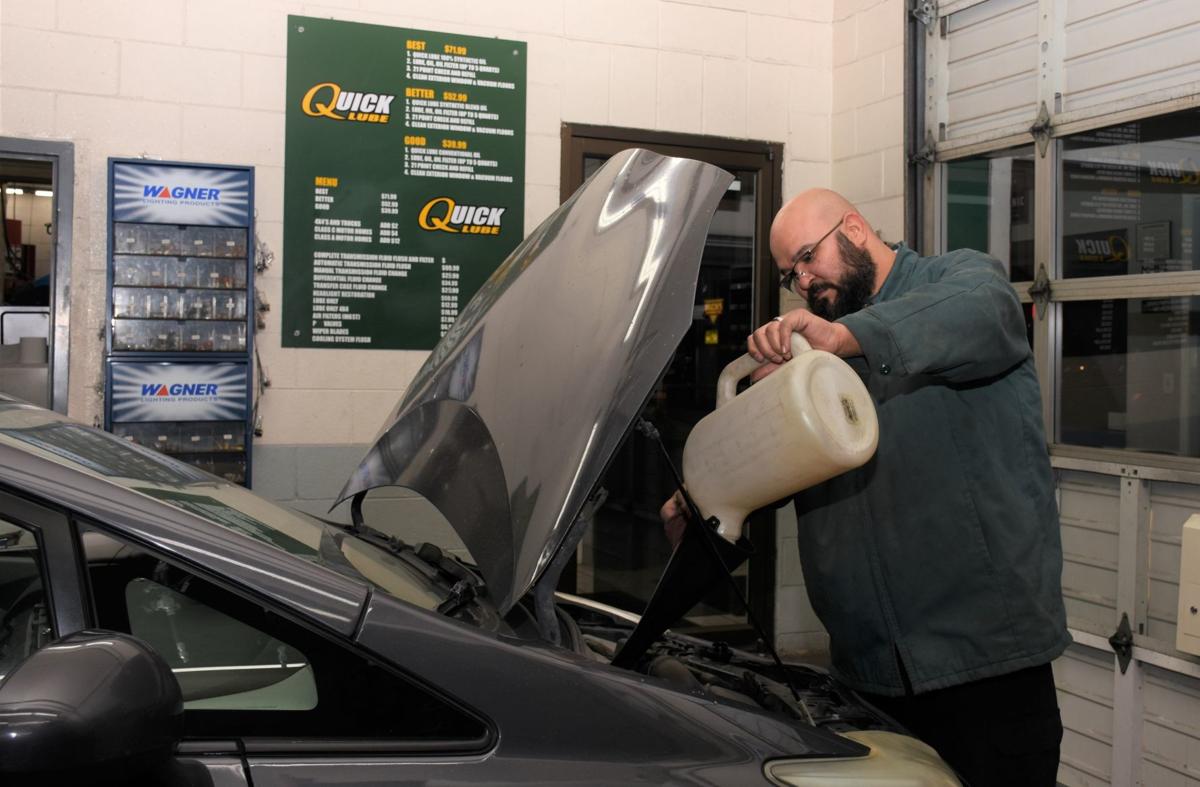 Quick Lube & Auto Repair, servicio mecánico en Yakima El Sol