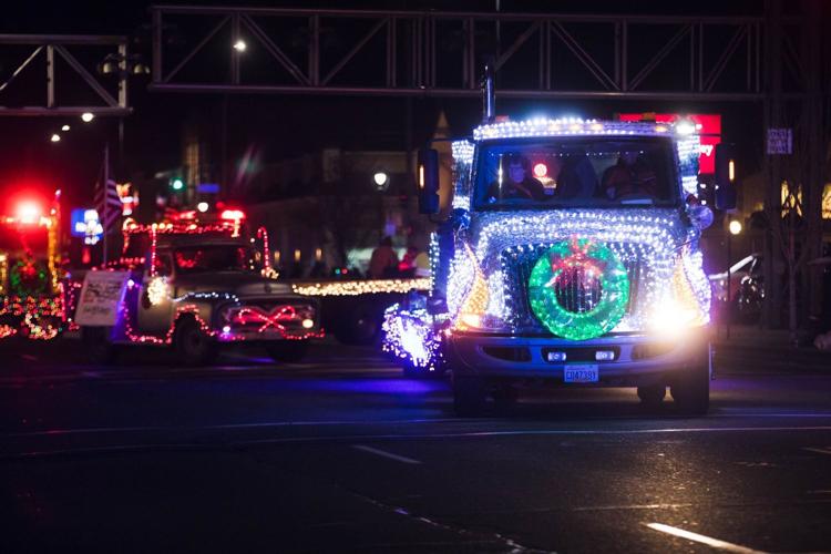 Desfiles Navideños en el valle de Yakima inician el 26 de noviembre