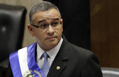 Expresidente de El Salvador Mauricio Funes enfrenta juicio