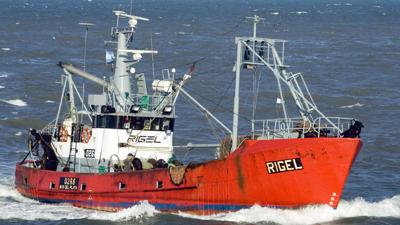 Pescadores atacan barco de ambientalistas en México, El Mundo