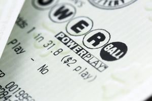 Imagen del artículo de El Vocero: Cae premio de $100,000 del Powerball en Hatillo