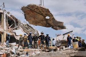 Imagen del artículo de El Vocero: Presidente de Colombia solicita a Trump suspender temporalmente los aranceles tras devastador terremoto