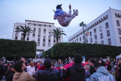 Marroquíes jubilosos festejan victoria sobre Portugal