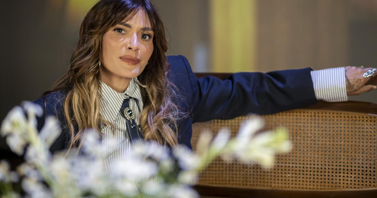 VIDEO: Kany García explora su infancia y emociones en su nuevo disco