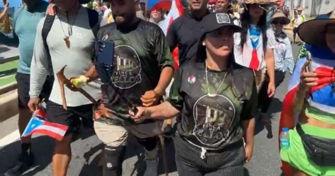 "Pellito" culmina en el Capitolio caminata de un mes en defensa de vendedores ambulantes