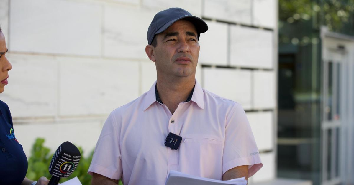 Comisión de Ética del Senado evaluará querella contra Eliezer Molina por expresiones xenófobas
