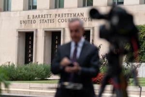 Imagen del artículo de El Vocero: Reporteros de CNN, MS NOW y Politico siguen sin acceso a la Casa Blanca pese a fallo judicial