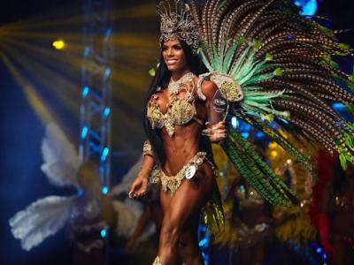Yarishna Ayala de Exatlón se corona reina del fisiculturismo