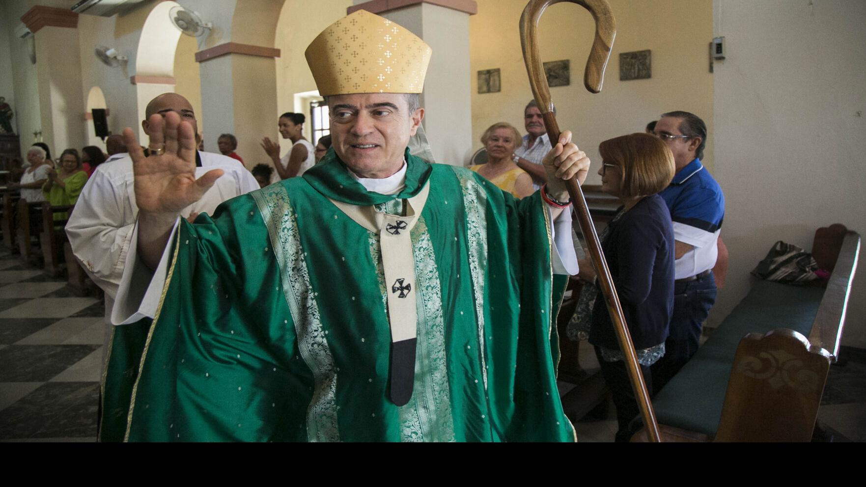Arzobispo de San Juan de Puerto Rico asegura que Bad Bunny tiene vida  impecable