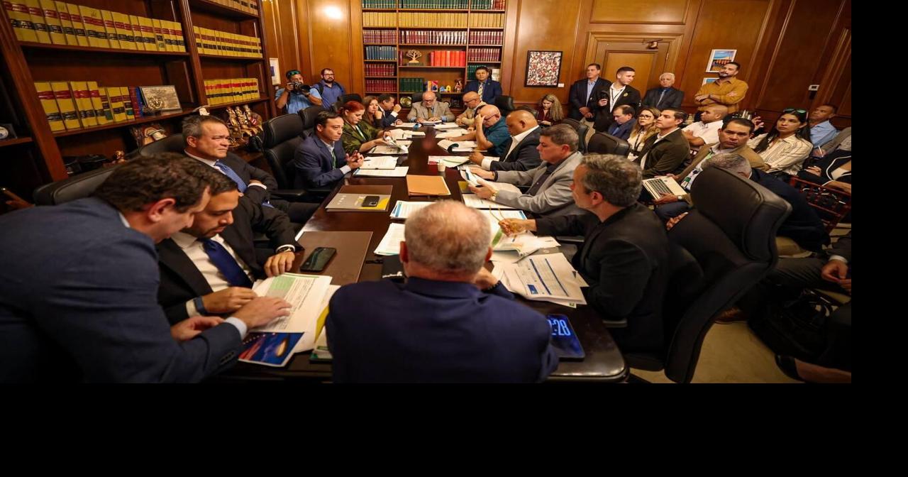 LUMA promete enviar borradores de acuerdos a siete municipios para reparar alumbrado público