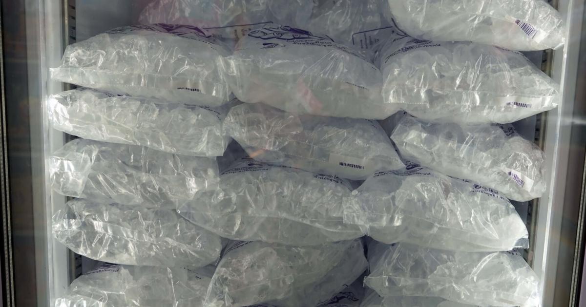 Supermercados no recurren a importación de hielo pese a autorización de Salud por sequía