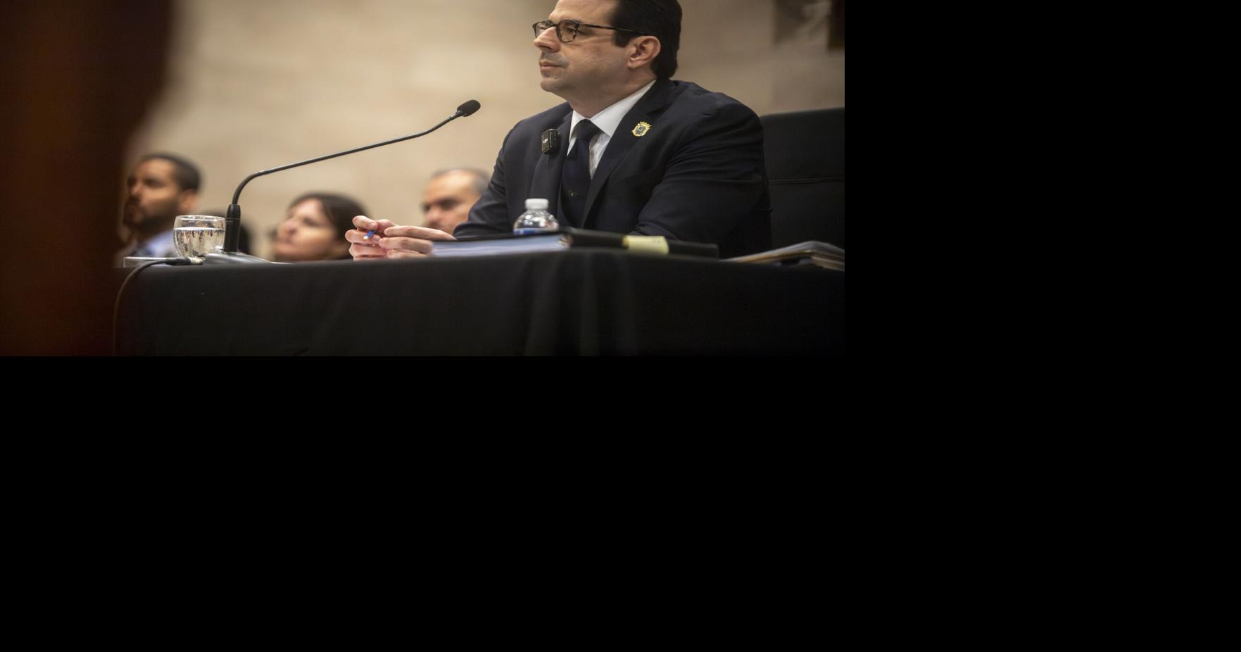Senado publica información sometida por Domenech