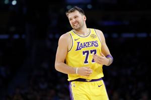 Luka Doncic deslumbra al anotar más de 40 puntos en dos juegos con los Lakers