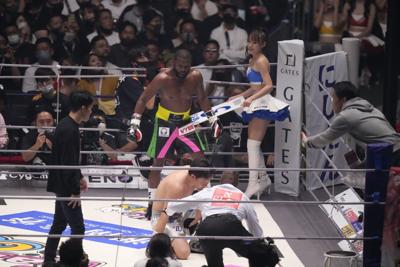 Vídeo: Floyd Mayweather Jr. noquea sin problemas a su oponente en combate de exhibición en Japón