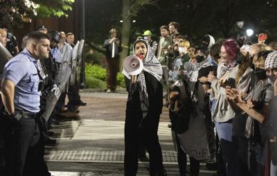 Manifestantes pro palestinos en Drexel ignoran el llamado a disolverse