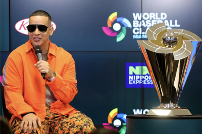 Daddy Yankee comparte tierno vídeo con Vida Isabelle en el Clásico Mundial de Béisbol