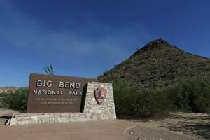 Imagen del artículo de El Vocero: Gobierno de Trump suspende brevemente controvertido proyecto fronterizo en parque nacional de Texas