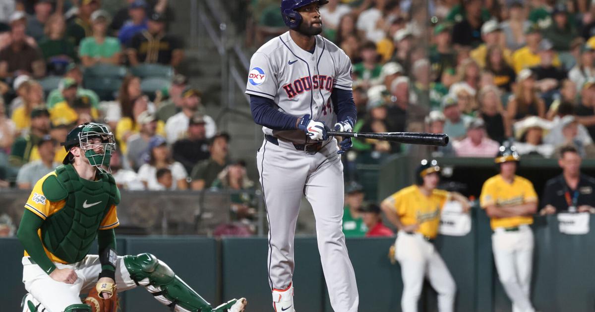 Astros pegan 5 jonrones ante Atléticos y se acercan al título divisional