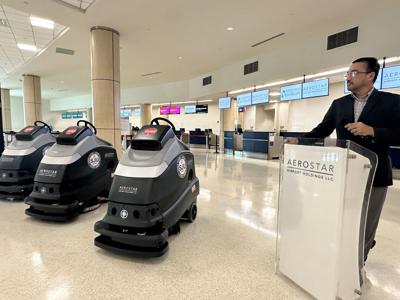 Integran inteligencia artificial para labores de limpieza en aeropuerto
