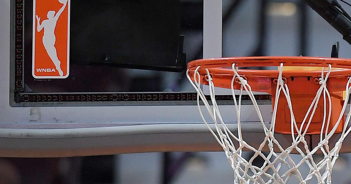 Dueño de los Rockets llega a un acuerdo para comprar equipo de la WNBA por $300 millones