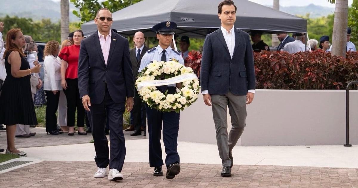 Conmemoran el Día de la Recordación en Morovis junto a veteranos y familiares de soldados caídos