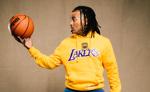 Ozuna colabora con la NBA en línea de ropa de edición limitada