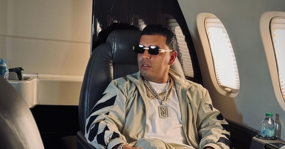 VIDEO: Tito el Bambino recibe homenaje en Premios Tu Música Urbano Mix 2026