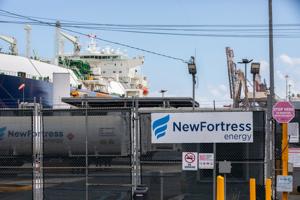 Imagen del artículo de El Vocero: Junta exige a New Fortress permitir otros suplidores de gas tras pérdidas de $32 millones