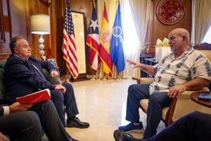 Imagen de la cobertura de: ‘Johnny’ Méndez y el cónsul general de España discuten exportaciones, inversión y turismo