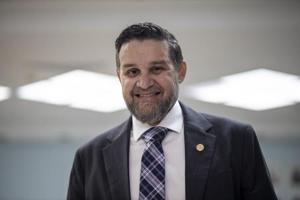 Imagen del artículo de El Vocero: Gobernadora designa al secretario del DRNA a la Junta del Distrito del Centro de Convenciones