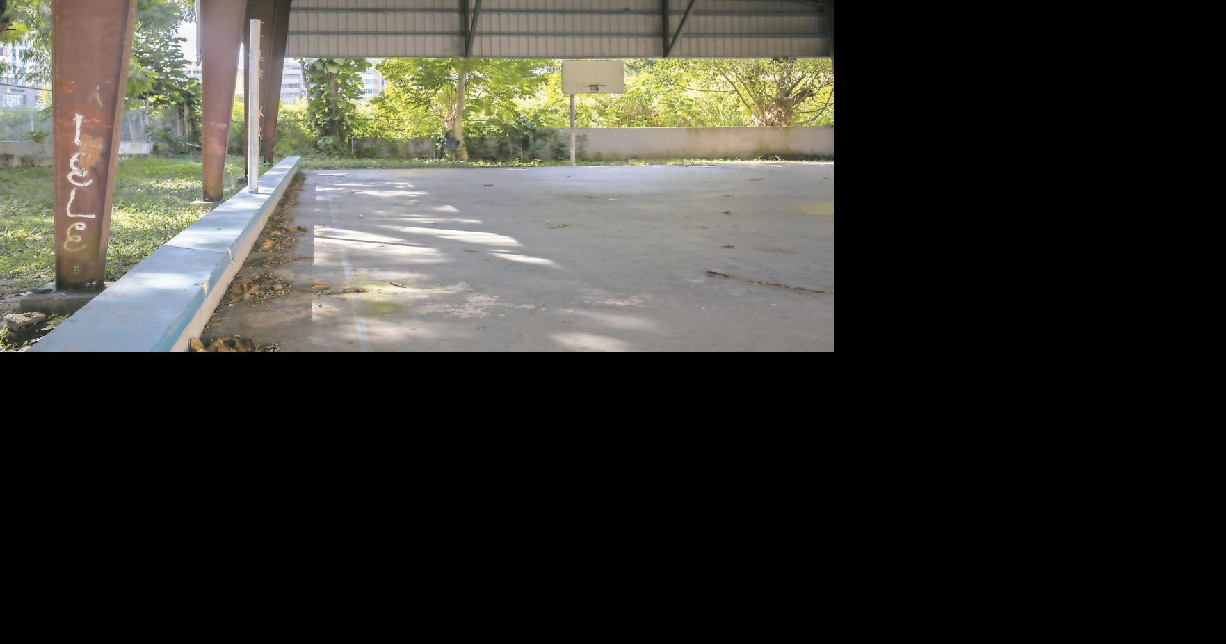Muere hombre tras caer del techo de una cancha bajo techo en Bayamón