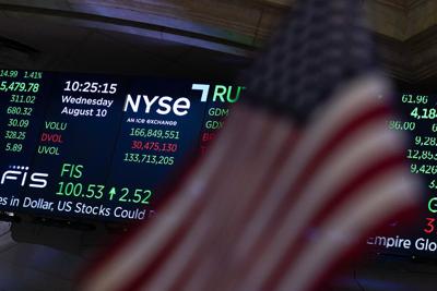 Wall Street cae después de que el mercado de bonos incrementa la presión de nuevo