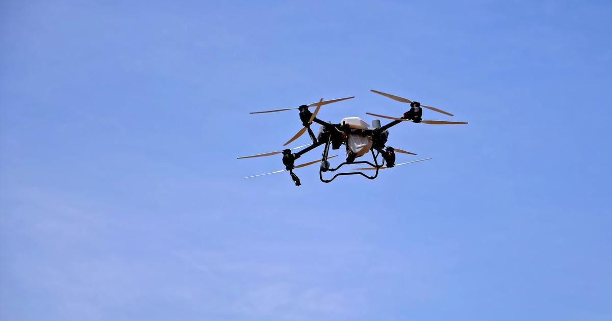 FAA prohíbe uso de drones sobre zonas de fuegos forestales con multas de hasta $20,000