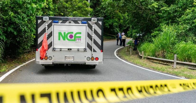Hombre muere tras caer por un barranco con su vehículo en San Lorenzo