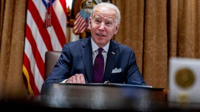 El presidente Joe Biden lanza una nueva advertencia a Rusia por una posible invasión