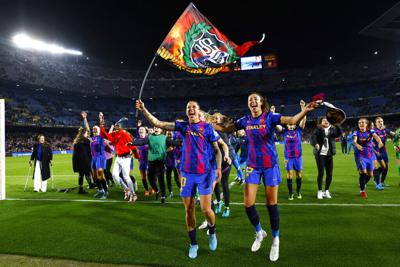 Clásico entre el Barcelona y Real Madrid rompen récord de asistencia en un partido de fútbol femenino