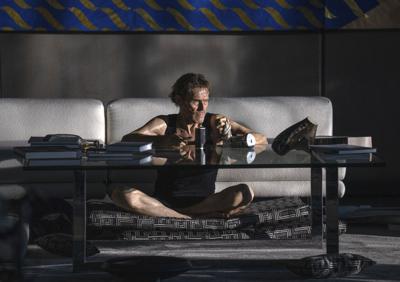 Willem Dafoe reflexiona sobre la liberación del encierro en Inside