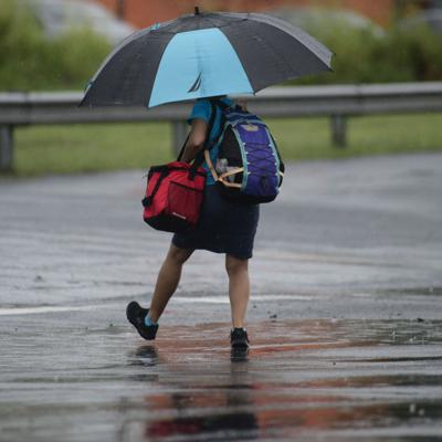 Bajo advertencia de inundaciones varios municipios