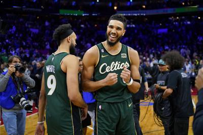 VÍDEO: Con triple agónico de Tatum, Celtics superan a 76ers