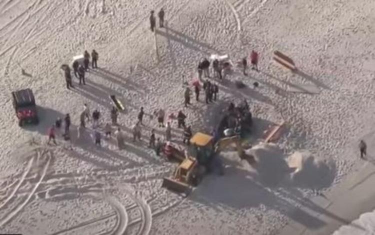 VÍDEO: un joven de 18 años muere sepultado tras cavar un hoyo en una playa en Nueva Jersey 62862defb93fd.image