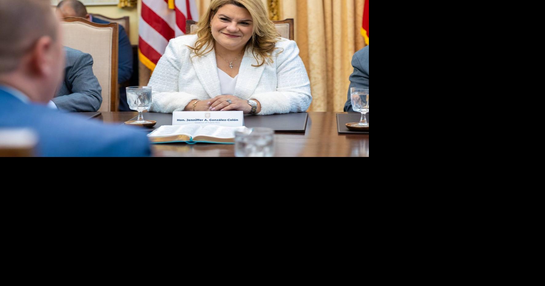 Gobernadora firma cinco nuevas leyes