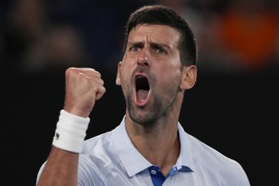Djokovic sufre para superar al debutante Prizmic en Australia