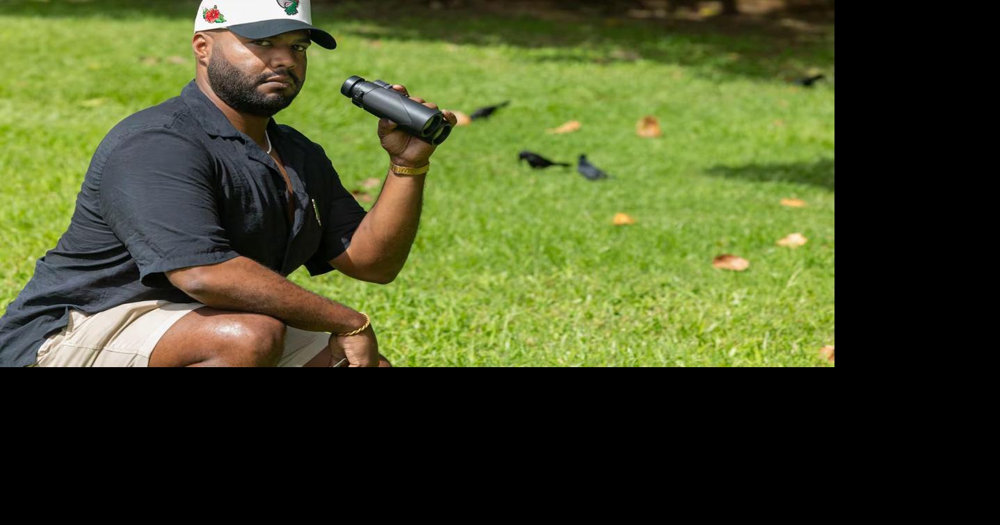 Entre la comedia y el "pajareo": la misión de Scottie Durán con las aves