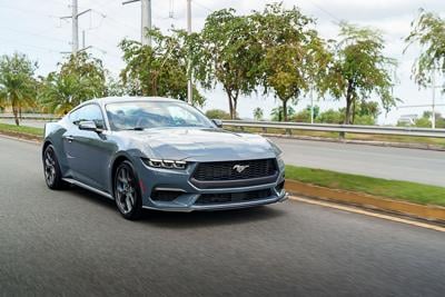 Nuevo Ford Mustang redefine la libertad de manejo