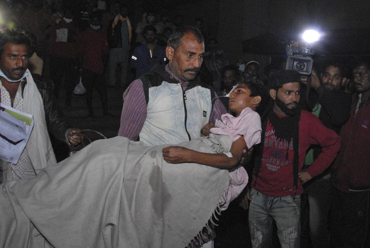 Cuatro bebés mueren en medio de un incendio en un hospital en India 618a56a87489d.image