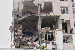 Un muerto y varios heridos: Rusia lanza drones y misiles sobre Kiev