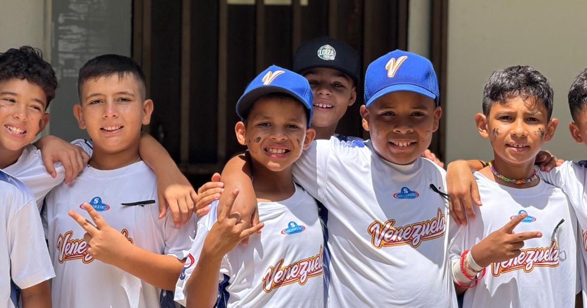 Niños venezolanos saldrán de Loíza con maletas llenas de suministros, solicitan donativos